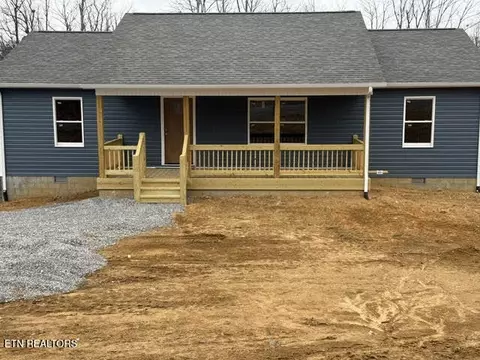 388 Bear Knob Ln, Crawford, TN 38554