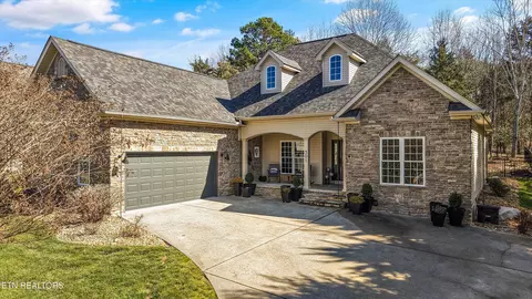 301 Mingo Dr, Loudon, TN 37774
