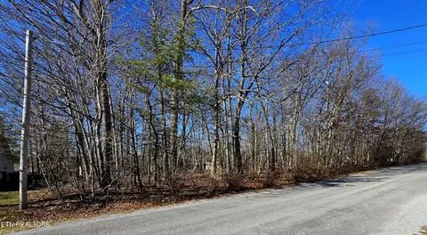 308 Kings Down Dr, Crossville, TN 38558