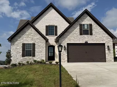 321 Rugby Manor Ln, Knoxville, TN 37923