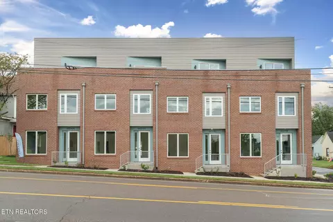 1602 N Central St #102, Knoxville, TN 37917