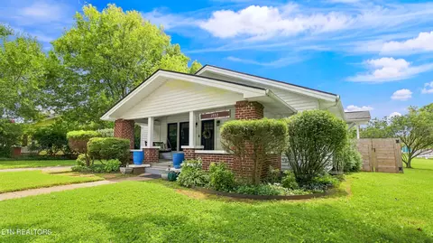 1932 Emoriland Blvd, Knoxville, TN 37917