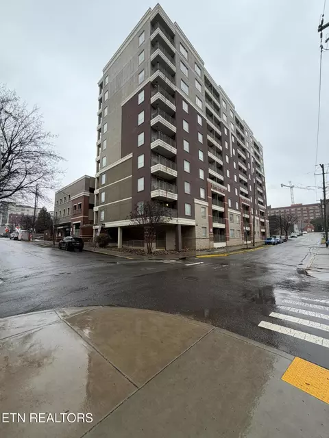 1735 Lake Ave #201, Knoxville, TN 37916