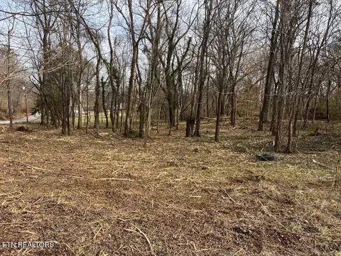 4410 Cave Mill Rd, Maryville, TN 37804