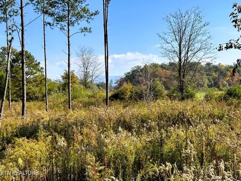 12 Hughes Lake Road Southeast, Cleveland, TN 37323
