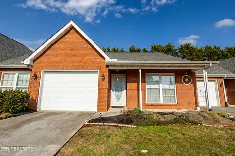 2906 Dominion Dr #3, Maryville, TN 37803