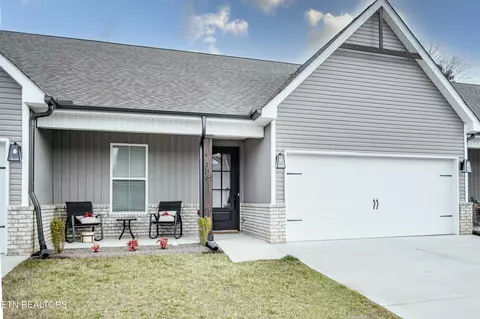 153 Elise Way, Lenoir City, TN 37771