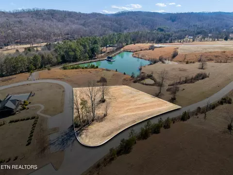 332 Enclave Way, Kingston, TN 37763