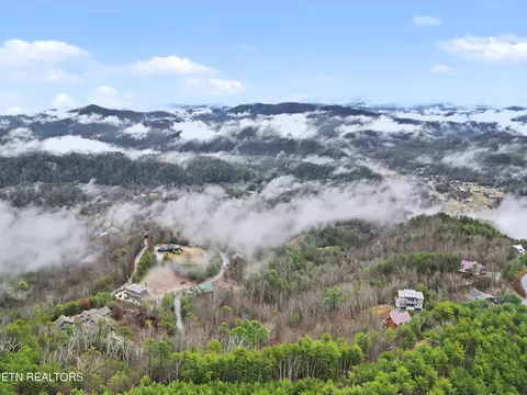 Autumn Ridge Way, Sevierville, TN 37876