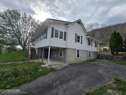 1533 W Dawson Ave, Big Stone Gap, VA 24219