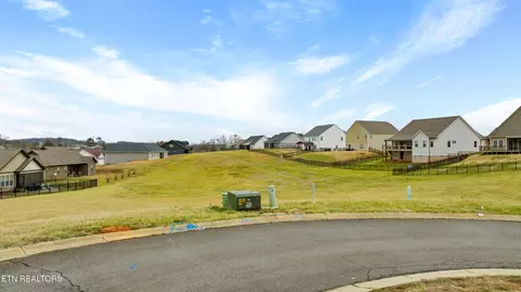 Alden Glenn Court, Sevierville, TN 37876