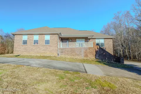 2823 Niles Ferry Rd, Vonore, TN 37885