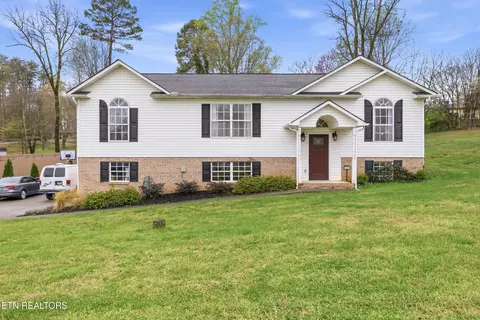 1507 Water Lily Ln, Maryville, TN 37801
