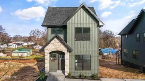 925 E Drive E, Knoxville, TN 37996