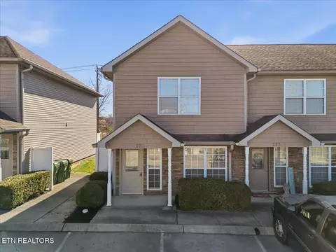 771 Casey Ln, Maryville, TN 37801