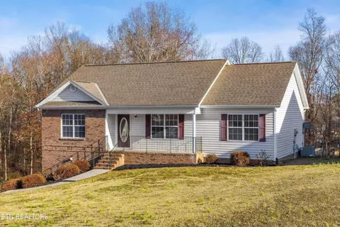 208 SE Whispering Hills Dr, Cleveland, TN 37323