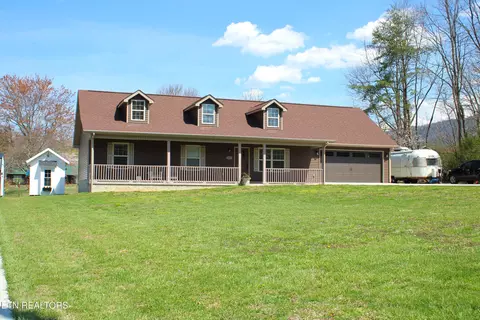 3623 Shelby Dr, Sevierville, TN 37862