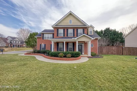 900 Lourdes Ln, Knoxville, TN 37934