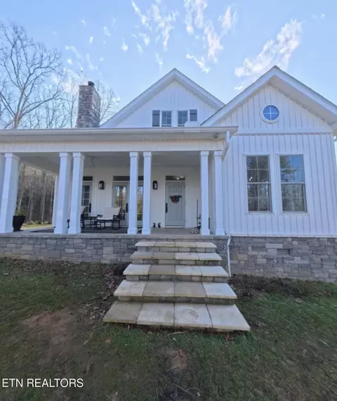 998 Luna Way, Parrottsville, TN 37843