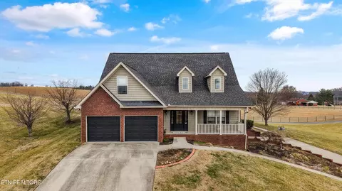 1484 Windfield Dr, Morristown, TN 37813