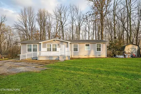 392 Carter Town Rd, Crossville, TN 38571