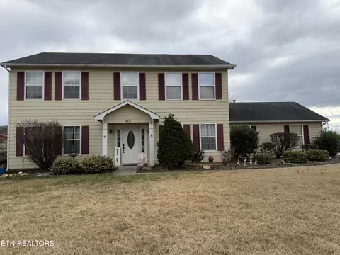 8212 Huntsman Ct, Powell, TN 37849