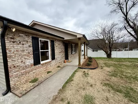 7810 Brickyard Rd, Powell, TN 37849 photo 2