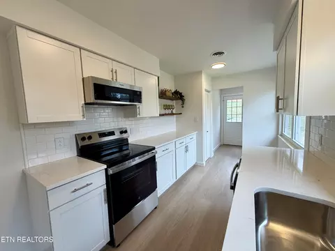 7810 Brickyard Rd, Powell, TN 37849 photo 8