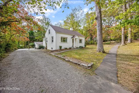 129 W Norris Rd, Norris, TN 37828