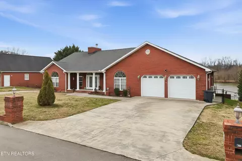 1849 River Vista Cir, Sevierville, TN 37876