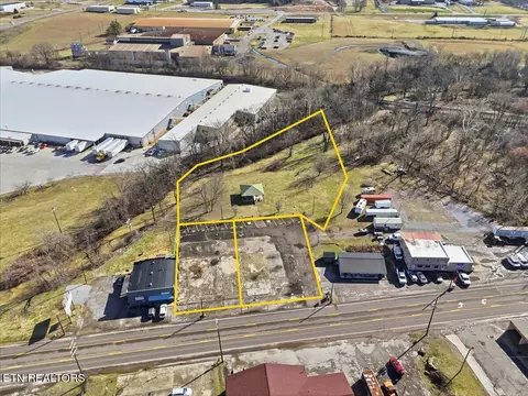 1008 N Main St, Sweetwater, TN 37874