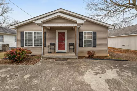 705 S Everett High Rd, Maryville, TN 37804