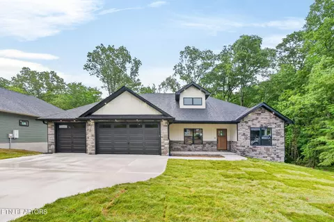 153 Natchez Cir, Crossville, TN 38558