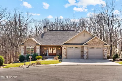 18 Maplewood Ct, Crossville, TN 38558