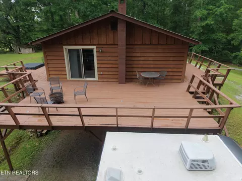 911 Big Ridge Rd, Oneida, TN 37841
