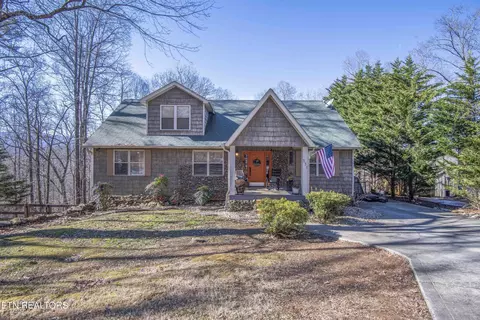 231 Mountain Lake Dr, Rocky Top, TN 37769