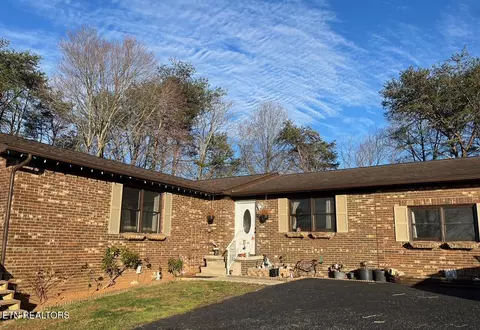 235 Parliament Rd, Harrogate, TN 37752