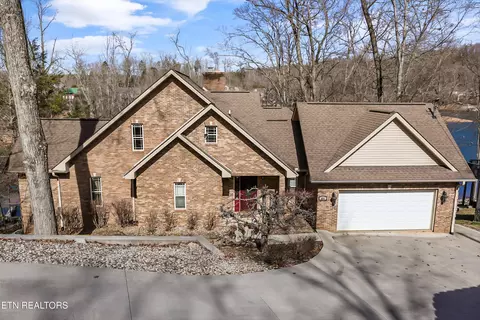 891 Yoakum Hollow Rd, Jacksboro, TN 37757