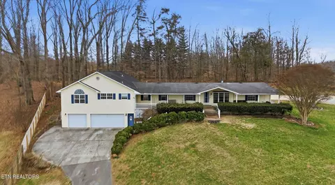 8235 Greenwell Rd, Knoxville, TN 37938