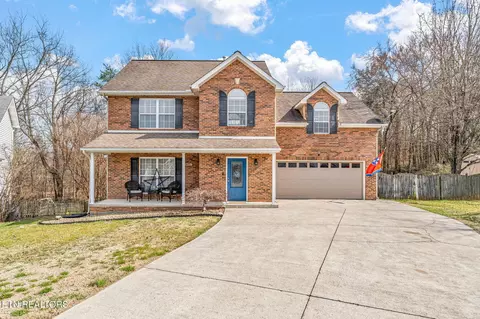 5301 Azinger Ln, Corryton, TN 37721