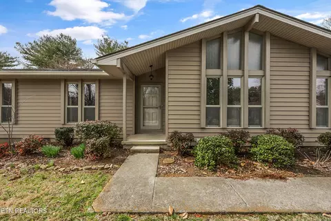 1626 Bexhill Dr, Knoxville, TN 37922