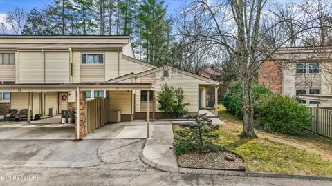 21 Bradford Cir, Oak Ridge, TN 37830