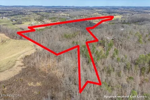 Ellejoy Crossing Way, Walland, TN 37886