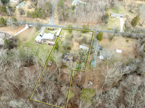 1747 E Old Topside Rd, Louisville, TN 37777