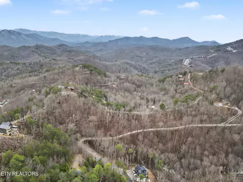 Sugar Maple Loop Rd, Sevierville, TN 37862 photo 4
