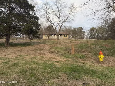 166 Nolan Ln, Heiskell, TN 37754