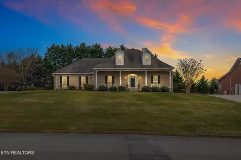 508 Lynnwood Dr, Athens, TN 37303