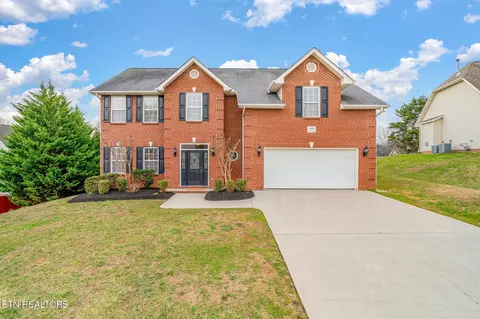 3306 Maple Springs Ln, Knoxville, TN 37931