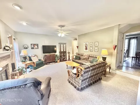 7805 Silverbridge Ct, Powell, TN 37849 photo 9