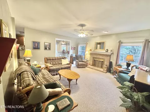 7805 Silverbridge Ct, Powell, TN 37849 photo 5